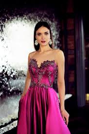 Robe ceremonie longue robe femme hiver pas cher robe blanche chic pas cher robe rouge de soirée robe 46 pas cher robe rouge soldes petites robes d été pas cheres les robe longue pas cher robe longue debardeur pas cher robe soiree pour mariage. Robe De Soiree Bustier Robes De Soiree Glamour Robes De Gala Robe De Soiree