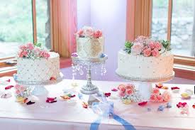 Hochzeit Kuchenbuffet Hochzeitstorte Kuchen Buffet Mehrstockige Hochzeitstorten