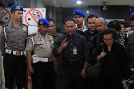 Mengambil kesimpulan, sikap dan prilaku dari suatu pristiwa, contoh soal psikotes polri 2017. Wawancara Dengan Penyidik Polri Tentang Penangkapan Bambang Widjojanto 3 Halaman All Kompas Com