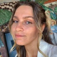 Irene Horn's Instagram, Twitter & Facebook