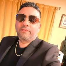 Tony Bedi's Instagram, Twitter & Facebook