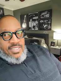 Support for R. Kelly's Release