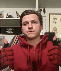 Pin By Bunnyy Nguyễn On Tom Holland In 2020 Tom Holland Spiderman Tom Holland Peter Parker British Boys