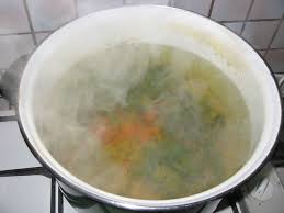 Element indispensable pour pocher poissons un court bouillon est comme sont nom l'indique court et nécessite un bouillon (théoriquement) ici je a propos de la cuisson du court bouillon le premier point que je tiens à préciser est que le court. Queue De Lotte Aux Noix De St Jacques Et Sa Fricassee De Champignons Le Sachet D Epices