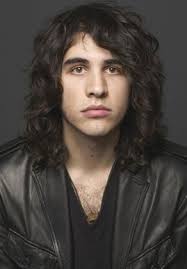 Here is nick simmons' height, weight, age, body statistics, family, bio, etc. Pin On É‡ â±¡â±¨É‡ Ä'