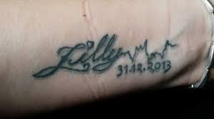 Watercolor tattoos blew everyone's minds with all their brilliant, dripping glory. Tattoos Kindern Widmen Eltern De