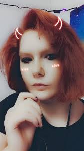 Met the one and only back in 2011 😍 (Unsure why my mother allowed me, a  literal 12 year old, to dye my hair red. But I guess the contrast is nice