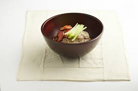 冷麵, in south korea) or raengmyŏn (랭면, in north korea) is a korean noodle dish of long and thin handmade noodles made from the flour and starch of various ingredients, including buckwheat (메밀, memil), potatoes, sweet potatoes, arrowroot starch (darker color and chewier than buckwheat noodles), and kudzu (칡, chik). Vegan Naengmyeon Traditional Temple Food To Tempt Anyone Korea Blog Inspire Me Korea Blog