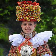 Traditional Bride Costume From Schaumburg Lippe Germany Traditional Bride Traditional Wedding Traditional Wedding Attire