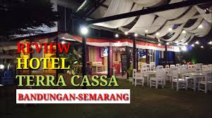 Hawa sejuk, kenyamanan fasilitas menginap, dan harga bersahabat membuat hotel ini jadi pilihan yang tepat bagi keluarga, pasangan, dan backpacker yang tengah berkunjung ke kawasan bandungan. Review Hotel Terra Cassa Bandungan Semarang Youtube