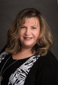 Kellie Greene's Instagram, Twitter & Facebook