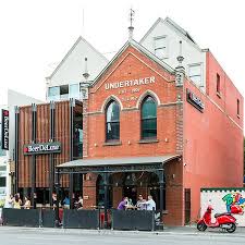 Outside Seating Picture Of Beer Deluxe Hawthorn Tripadvisor