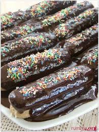 kedi diliyle ekler pasta leziz pastalar tatli pasta