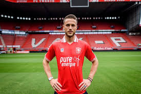 In the past season, however, the … Iedereen Bij Fc Twente Gelukkig Met Ricky Van Wolfswinkel Zelfs Met Rugnummer 13 Ik Moet Het Wel Laten Zien Natuurlijk Home Tubantia Nl