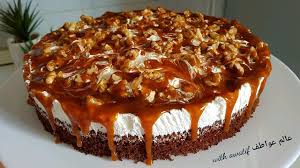 مطبخ كيكة لذيذة بكريمة الياغورت الطبيعي والكراميل In 2020 Love Food Food Desserts