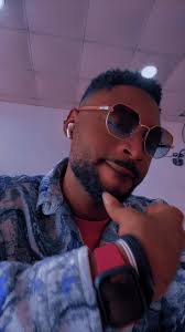 Who say boy wey love God no fit fine 😂😂😂😂#ojoromaster #ojoro #chri...