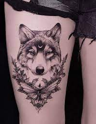 Get Awesome Tattoo Idea You Can Not Live Without This Year Follow Me To Explore More Inspirational Tattoos Id Lobo Tatuagem Tatuagem Husky Tatuagem De Manga A tatuagem de lobo vem agradando ao gosto de homens e mulheres pelos seus multiplos significados, entre eles sobrevivencia, coragem, confianca, forca, astucia, amizade e fidelidade (o lobo costuma manter a mesma companheira durante toda a vida e sao devotados a matilha). lobo tatuagem tatuagem