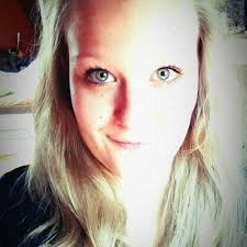 Laura Benkert (@benkert18)