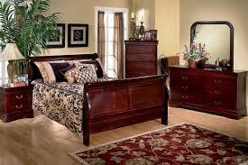 This set includes the queen bed set, one nightstand, dresser, mirror and chest. Louis Queen Sleigh Bedroom Set With Nightstand At Gardner White Atmosphere Ideas Decorating Ashley Furniture Style Sets Bedrooms Beds Bed Oak Apppie Org