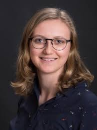 Maggie Quart's Guide to Unpopularity