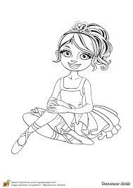 Si tu veux offrir un coloriage barbie barbie danseuse étoile à dessiner de coloriages barbie rêve de. Coloriage A Imprimer Barbie Danseuse Etoile