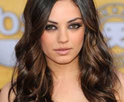 Soft graduated layers have a great slimming effect on. 5 Face Slimming Hairstyles Celebrities Love She Said