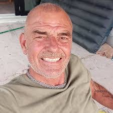 Larry Werts's Instagram, Twitter & Facebook