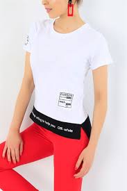 20 95 Tl Beyaz Duble Kol Baskili Bayan Tisort 32542 Modamizbir 2020 Moda Stilleri Moda Tisort