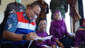 Direktur pengembangan pertamina ep john simamora menjelaskan, dari sembilan lapangan tersebut, lima di antaranya menggunakan metode john menjelaskan, eor adalah salah satu metode untuk meningkatkan produksi. Staf Khusus Presiden Beri Semangat Para Difableprenuer Binaan Pertamina Suara Jateng