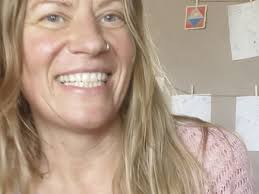 Fundraiser by Kerryanna Vanzo : Help KV stay safe.