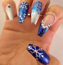 Ombre acrylic coffin nails have been in the fashion since the past few years, but it seemed to be going nowhere as that of french manicure. Nails Christmas Acrylic Coffin 58 New Ideas Holiday Nails Winter Holiday Nails Glitter Christmas Nails Acrylic
