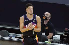 Rip hamilton told devin booker not to worry about the mask and to keep it on while shooting free (photo by sean m. Ecwhbf2zzsdmvm
