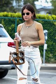 Lucy Hale : rBraless_Celebs