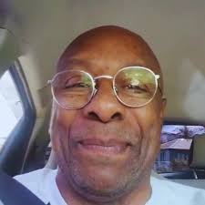 We always meet amazing visitors at the Quay! Today, we had the privilege of  meeting Mark Brewster. He loved our performance of "Now That We Found Love"  and decided to join the