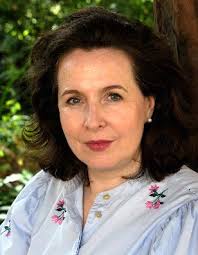 Academic Year 2023/24 A YEAR IN THE LIFE OF THE TRINITY HALL COMMUNITY