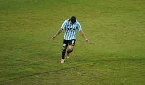 Video: el golazo de tiro libre de Juanfer Quintero para la victoria de  Racing :: Olé - ole.com.ar