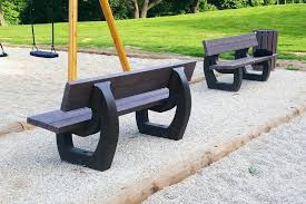 Le Banc Parc Le Plus Connu Des Bancs En Plastique Recycle Ideal Pour Les Parcs Les Etablissements Scolaires Les Jardins Publics Ou En Espace Forestier