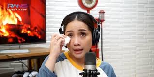 The top countries of supplier is india, from which the percentage of ikat of thailand supply is 100% respectively. Heboh Ikat Rambut Nagita Disebut Seharga 7 5 Juta Netizen Ramai Komentar Begini Merdeka Com