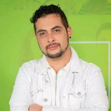 Lic. Raúl Oliver Escobar opiniones