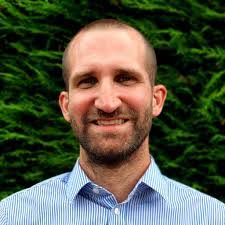 Keith Moffat's Instagram, Twitter & Facebook