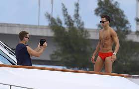 Jennifer lopez and ben affleck are spotted in montana on may 8. Jennifer Lopez Photo Shoot On A Yacht With Casper Smart Instead Of Ben Affleck Lainey Gossip Entertainment Update
