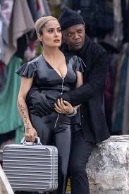Последние твиты от the hitman's wife's bodyguard (@hitmanbodyguard). Salma Hayek Spotted While Filming The Hitman S Wife S Bodyguard With Ryan Reynolds And Samuel L Jackson