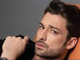 My idol super handsome Alp Navruz 🤍