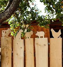 Decorative Wooden Slat Fences Creative Compact Creativecompact Decorative Fences Slat Wooden In 2020 Zaun Selbstgemacht Holzlatten Garten Zaun Ideen