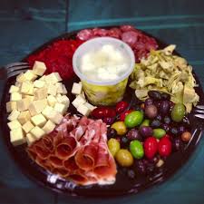 On christmas eve, families across the country celebrate the feast of the seven fishes, abstaining from all meat and that isn't technically the reason why many italian families eat fish on christmas eve, though. Pin By Christine Marie On Delicious Christmas Eve Meal Italian Christmas Eve Dinner Christmas Salad Recipes