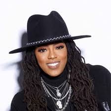 Amber Bullock's Instagram, Twitter & Facebook