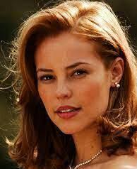 Daisy Labrada's Instagram, Twitter & Facebook