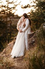 However, as a wedding officiant have officiated over eleven hundred weddings and still counting. This Earthy Eclectic Whidbey Island Wedding At Deception Pass State Park Was Masterfully Curated Junebug Weddings