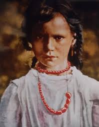 The two images of Theadosha Wells together. C.1915. I wonder where the  necklace is now I saw it 20 years ago at an event at St Barb's Museum but  that was a