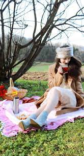 2 Winter Picnic Outfits You Need To Copy If You Are A Picnic Gal Picnic Date Outfits Picnic Outfits Winter Picnic